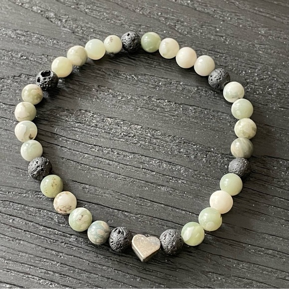 Handmade Natural Stone 6mm Beaded Bracelet Heart Charm 7 Inches Lava Agate - Picture 6 of 10